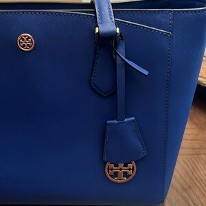 Tory Burch Robinson Small Tote 💙